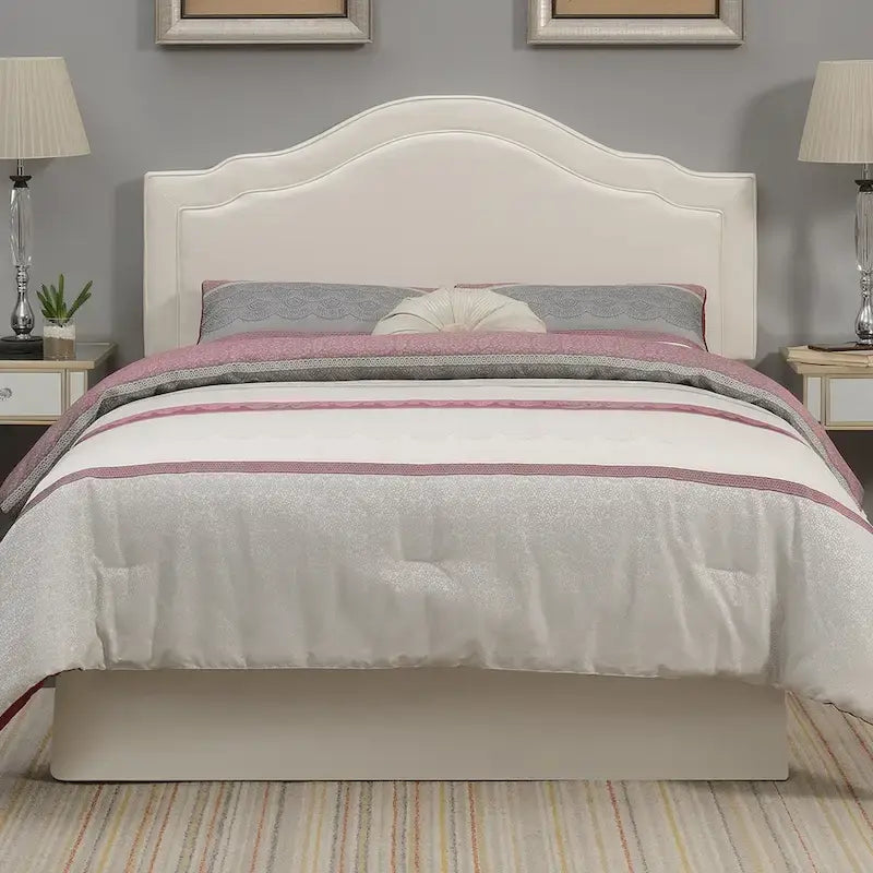 Tête de lit capitonnée grand lit avec forme en dos d'âne et coutures passepoilées, crème, style traditionnel, lit 1 personne