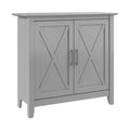 Meuble de rangement 2 portes avec étagère réglable et accents à motif X, gris Cape Cod / gris délavé / chêne blanc pur, style ferme, usage domestique