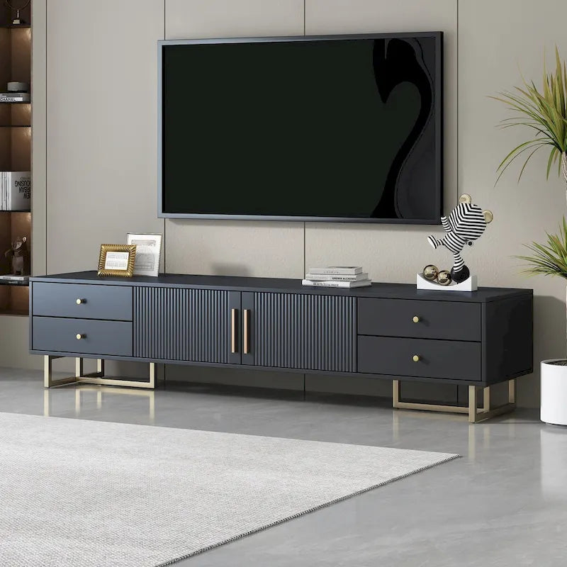 Meuble TV moderne noir/blanc avec portes à rainures ondulées, 4 tiroirs et cadre en T – Convient aux téléviseurs de 65 po et plus.